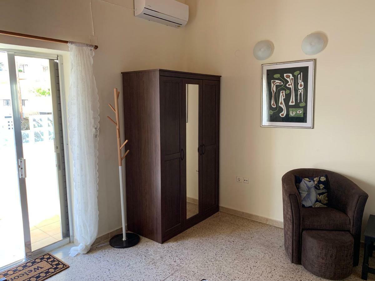 Cozy One-Bedroom Apartment In Halepa, Chania Chania  Exterior photo